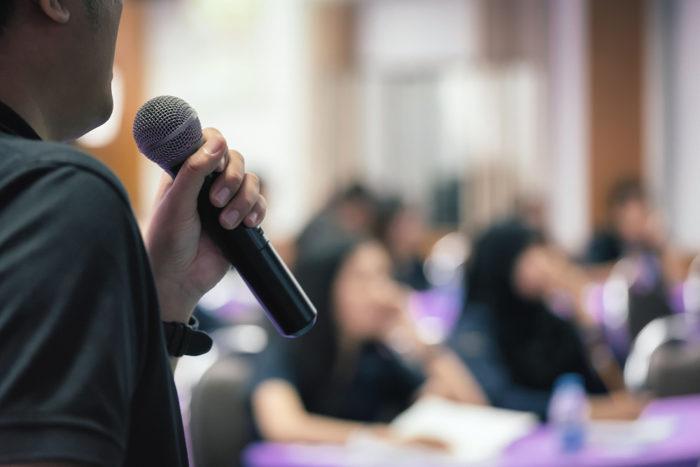 Come iniziare un discorso di laurea: consigli e strategie efficaci